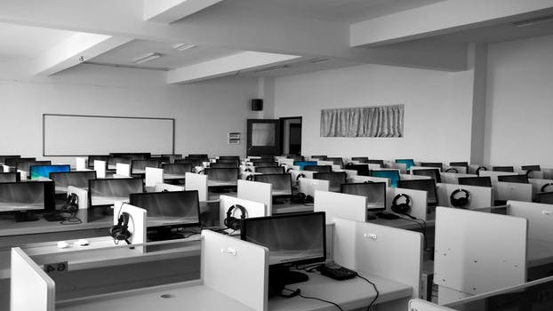 Web hosting requirements - Customer Support